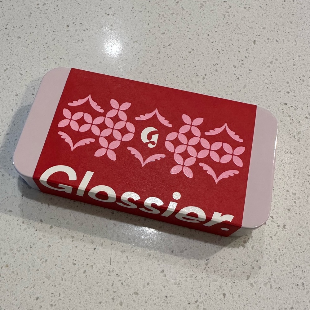 Glossier Touch Up Kit Holiday 2022 LE Set